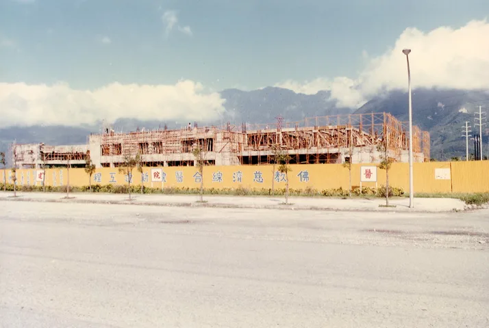 1985 年建院照片