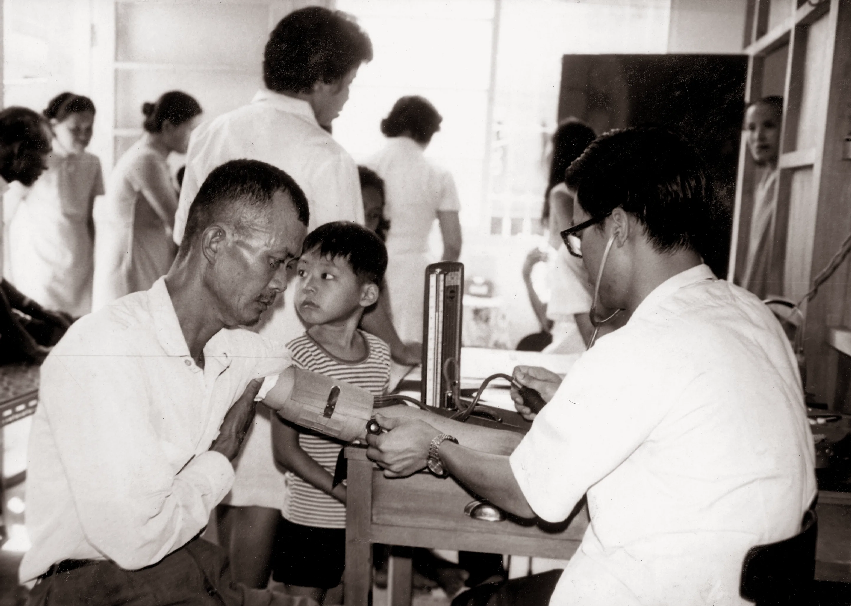 1986年啟院