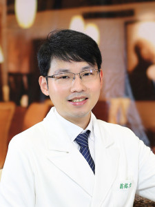 翁銘彣醫師