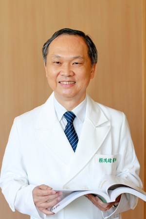 入選「全球前2%頂尖科學家榜單」的外科醫學發展中心主任賴鴻緒教授