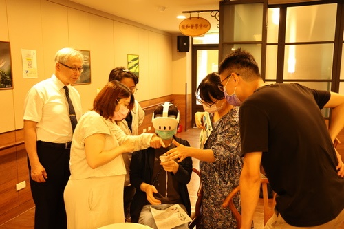 花蓮慈院運用虛擬實境(VR)為末期病人圓夢　開創緩和醫療照護多元模式