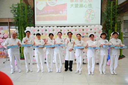 修福持慧閃耀護理之光　花蓮慈院護理師表揚大會