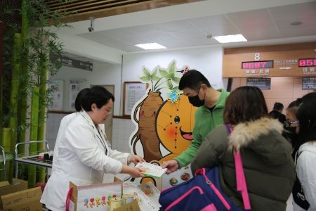 薏芍糙米養生粥　花蓮慈院募愛共度營養師節