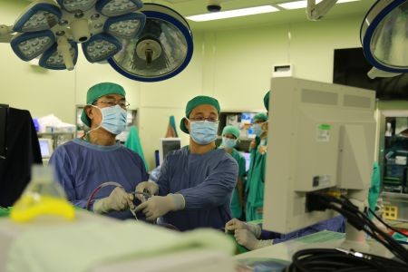 切除肺腫瘤減痛恢復快　花蓮慈院單孔胸腔鏡手術200例