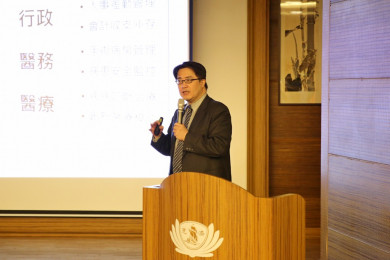 高齡領域專家陳亮恭也是北榮高齡醫學中心主任，分享智慧醫療發展應用在臨床上的成果