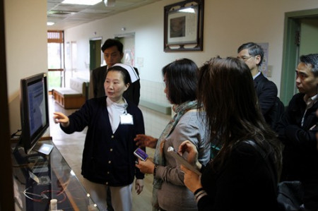 落實有溫度的智慧醫療　香港社會服務聯會來訪觀摩