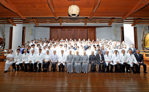 花蓮慈濟醫院在十一月二十二日舉辦「慈悲醫療‧莫忘初心——2020年主管合心共識營」