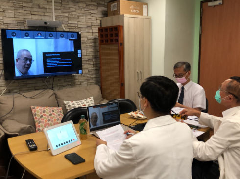 2021/07/08(四)新南向中醫藥暨針灸遠距進階跨國講座: Introduction to TCM Pulse Diagnosis講者陳逸光中醫診所陳逸光院長精心設計教學。