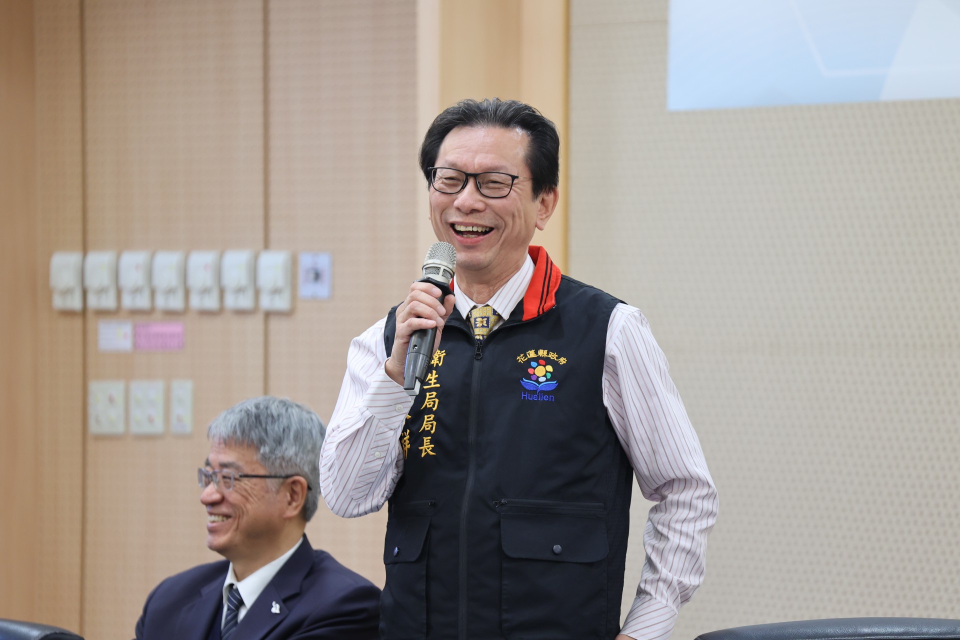 6-03_ccb96.jpg