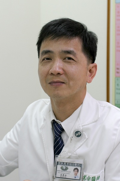 吳篤安主任